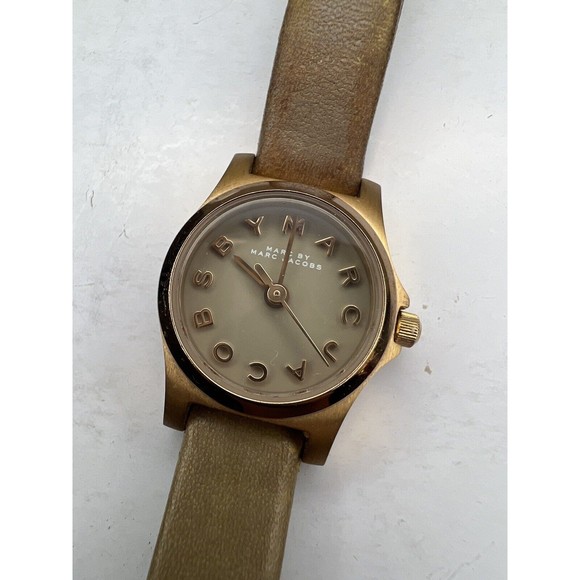 Marc by Marc Jacobs Women's Watch - MBM1239 Gray Beige S5073 - Picture 1 of 8